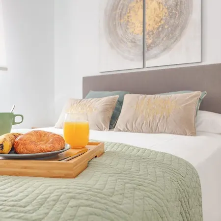 Homes Penthouse La Merced Apartment *